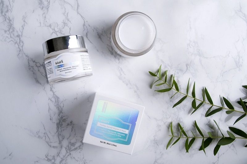  Review mặt nạ ngủ Klairs Freshly Juiced Vitamin E Mask chi tiết