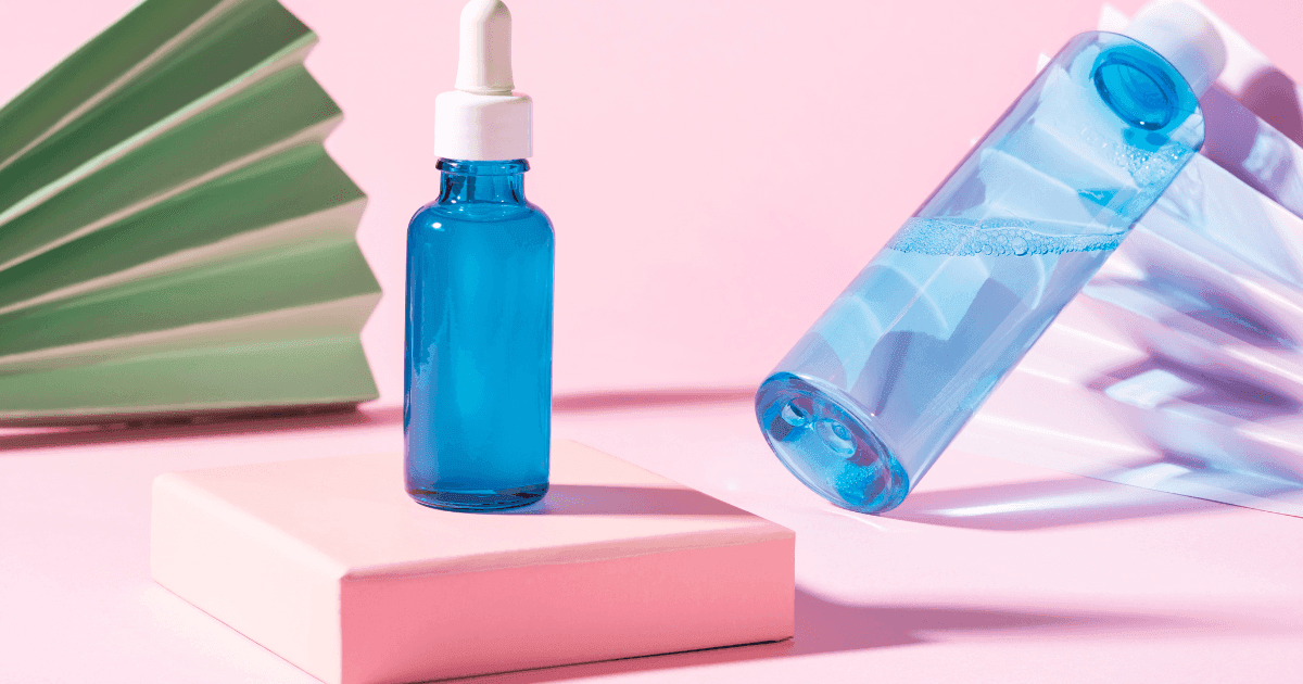 Nước thần có phải là nước hoa hồng (toner) không? [Giải đáp]