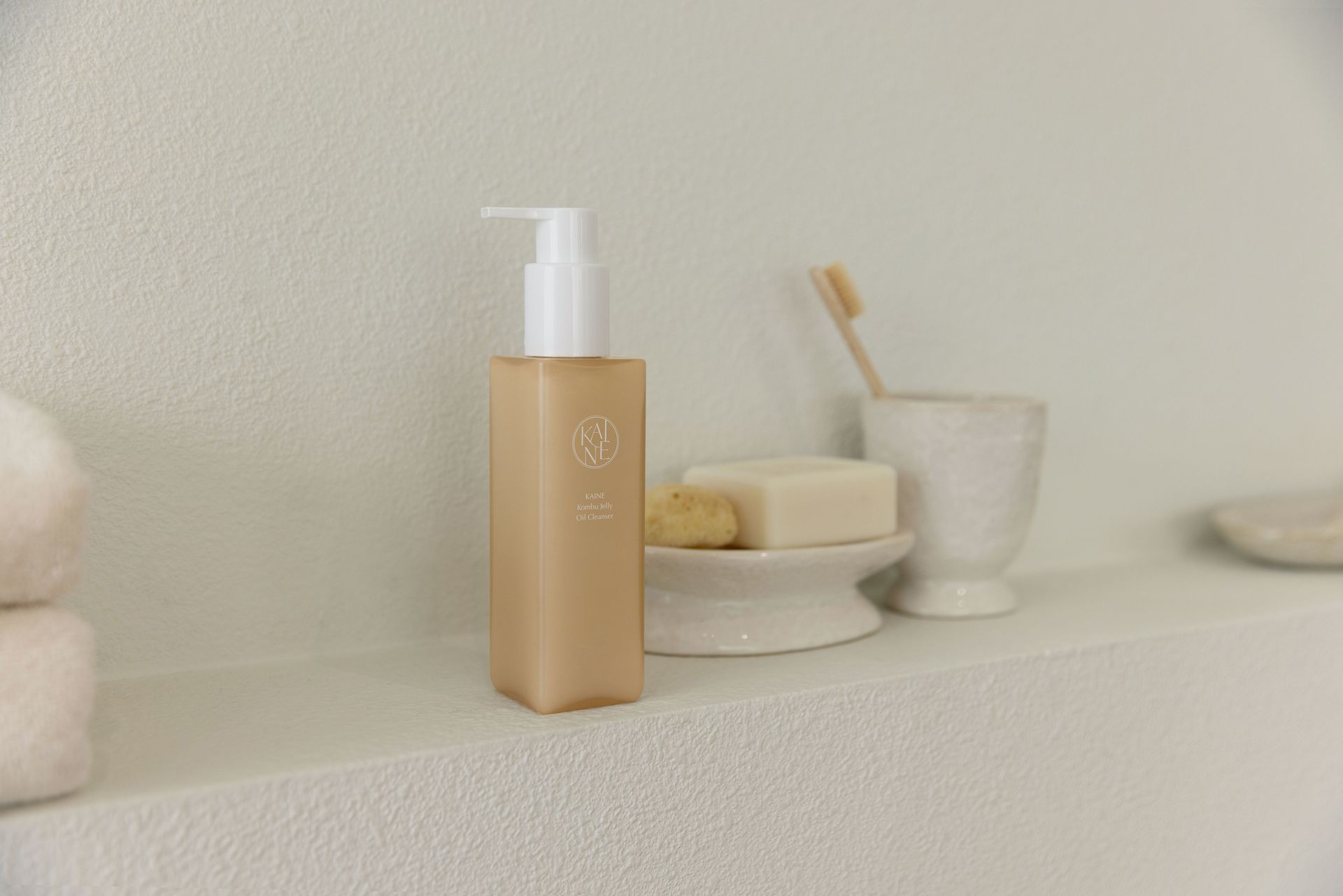 Review dầu tẩy trang Kaine: Làm sạch đến đâu, có gây mụn không?