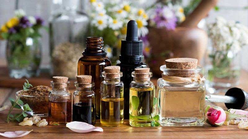 Fragrance là gì trong mỹ phẩm: Có hại hay không?